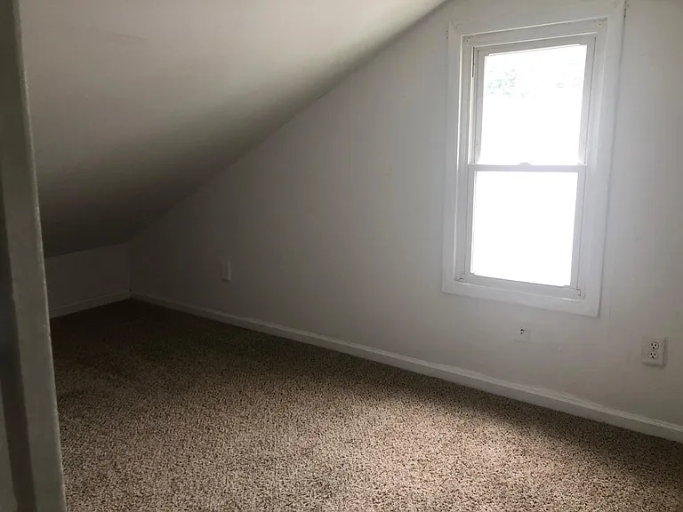 708 Inverness Ave — Photo 14