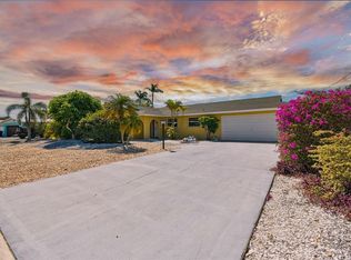 10319 Sandpiper Rd W, Bradenton, FL 34209