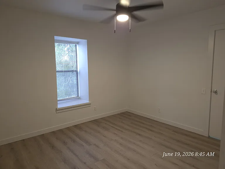 1800 E Stewart St #136 — Photo 10