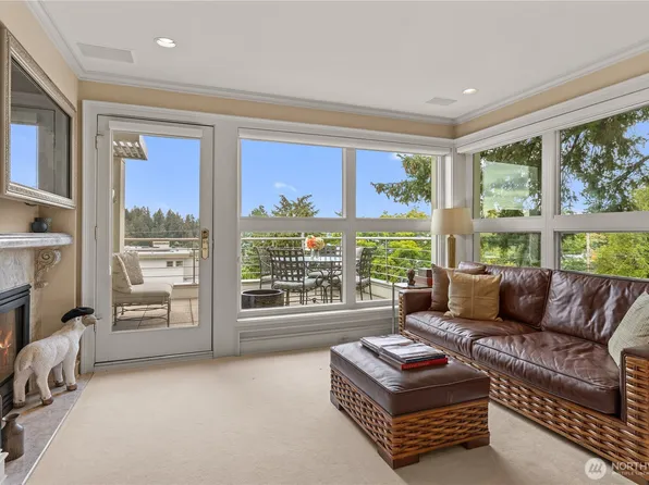 101 99th Avenue NE #301, Bellevue, WA 98004