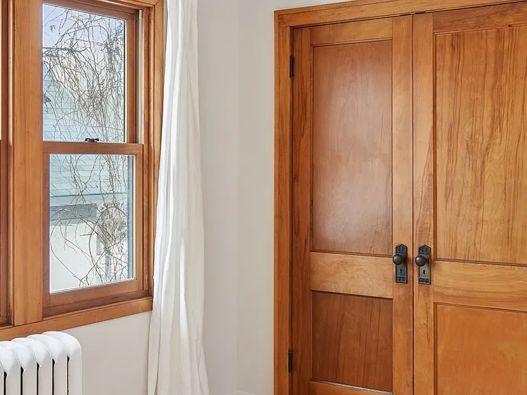1808 Taylor St NE — Photo 10