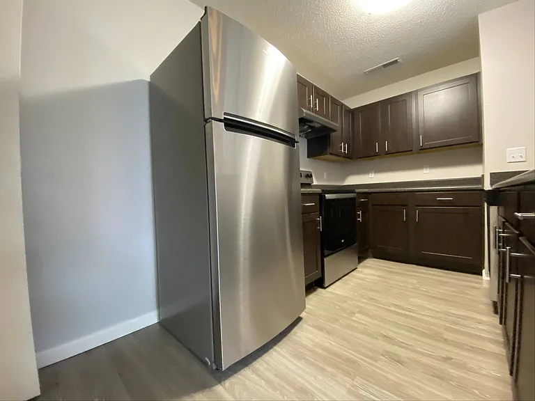 700 sq ft kitchen