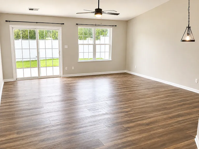 399 Golden Oak Ct — Photo 2