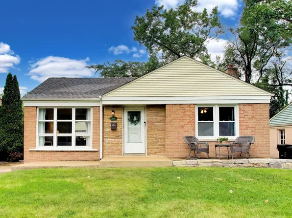 5816 W Greenleaf Ave, Chicago, IL 60646