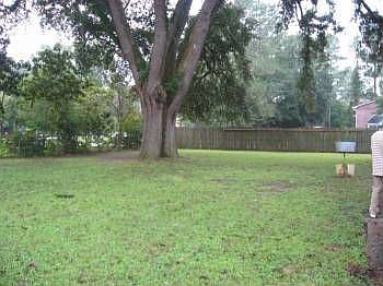 5th image of 1909 Fannie Dr #1