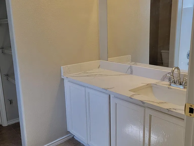 6055 Green Heather Ln — Photo 12