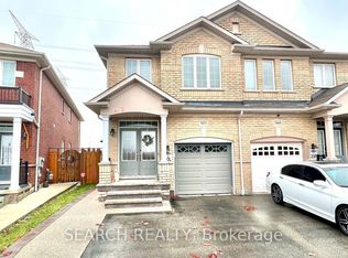 7471 Saint Barbara Blvd, Mississauga, ON L5W 0G3