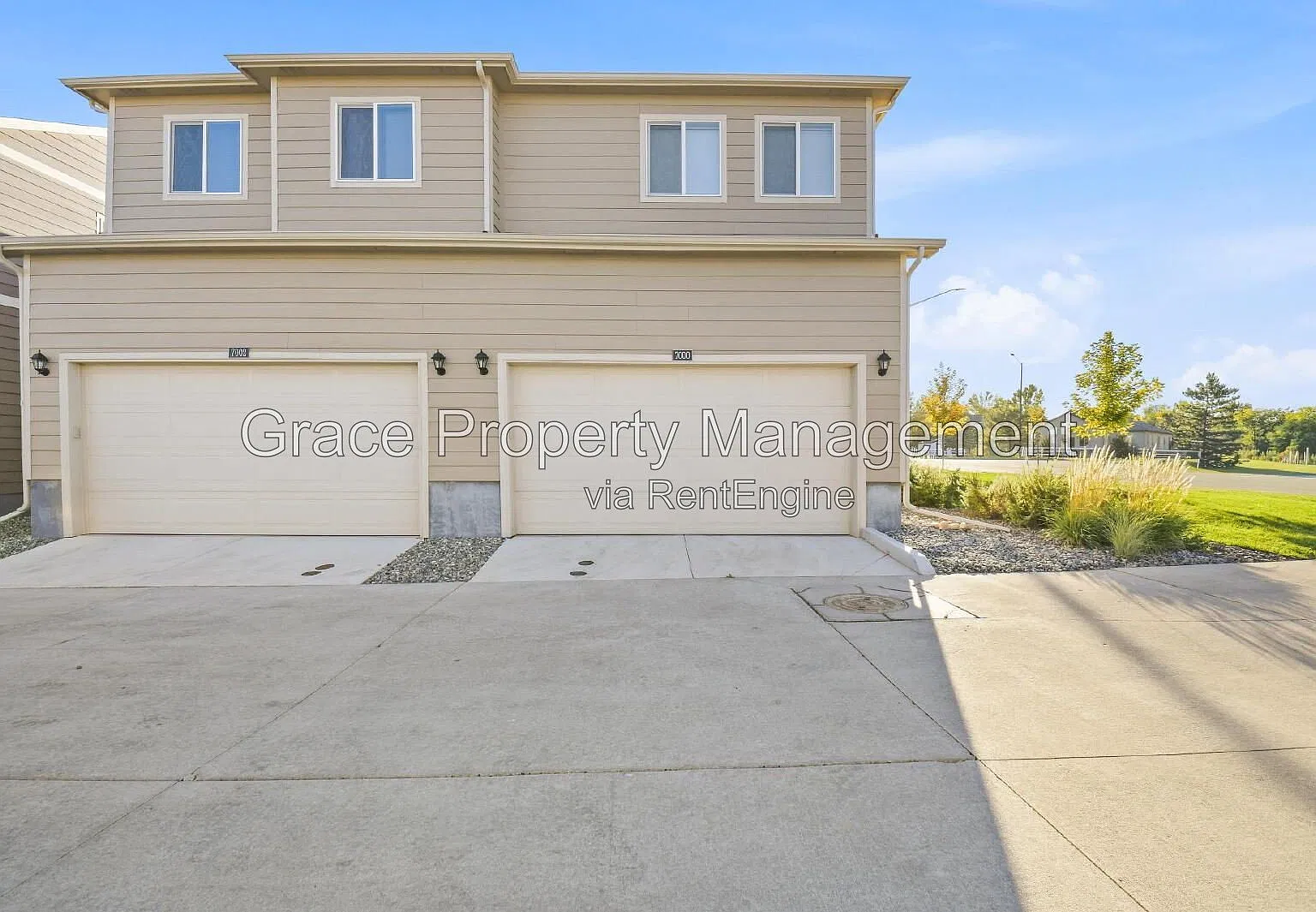 3 bed, 2.5 bath, 1500 sqft, $2,670 — Photo 2