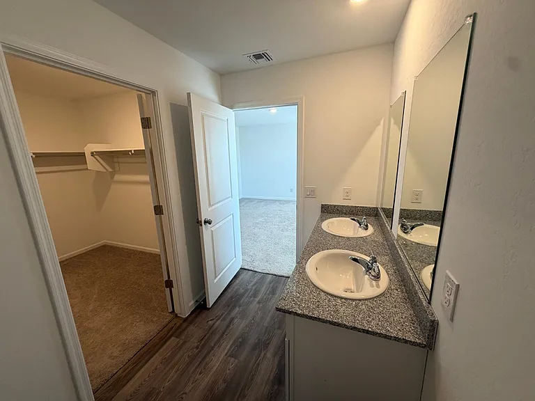 1473 E Jaycie Dr — Photo 16