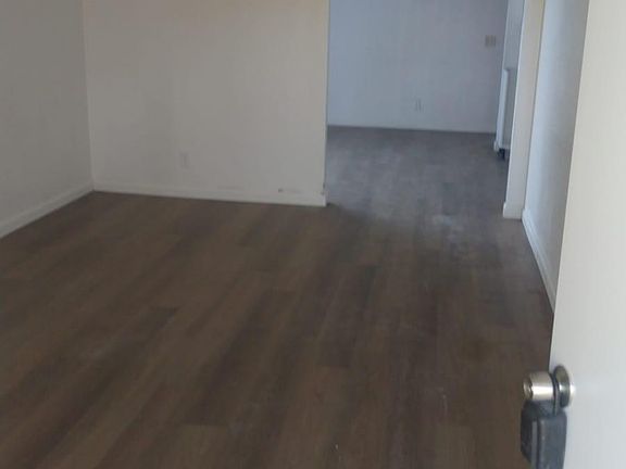 3rd image of 7337 Sakura Ct