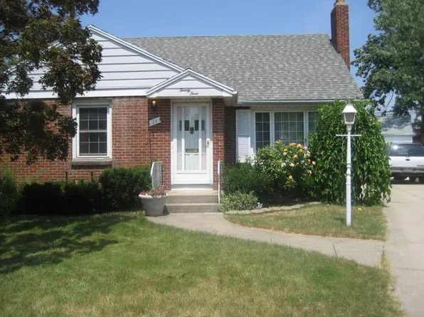 23 Springwood Ct, Buffalo, NY 14223