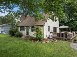 120 Stollman Rd, Colchester, CT 06415