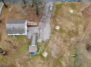 10 Hyde Park Rd, Fairview heights, IL 62208