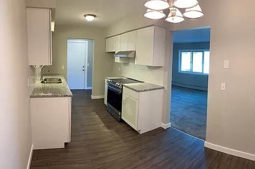 609 Market St S #5 Photo 1