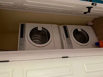 Rented by Salon Realty Corp