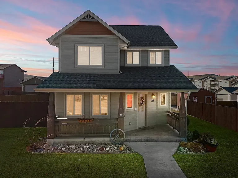 1243 Fairbanks Dr — Photo 2