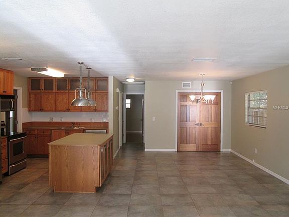 4th image of 1304 E Henry Ave