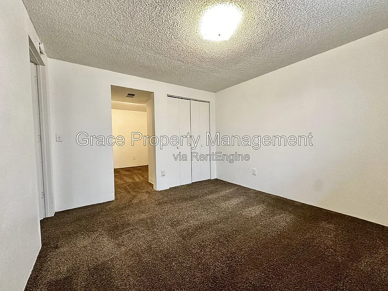 3801 E 117th Ave — Photo 16
