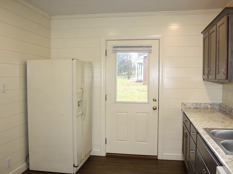 1616 Cherokee Rd — Photo 5