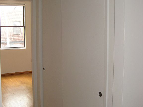 5th image of 345 Grand St Fl 2