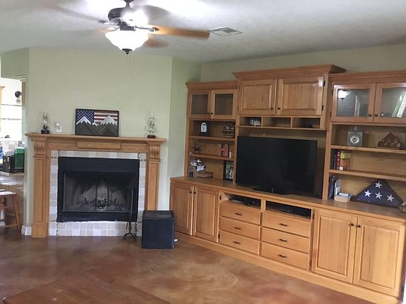 4th image of 2531 Mary Ann Dr