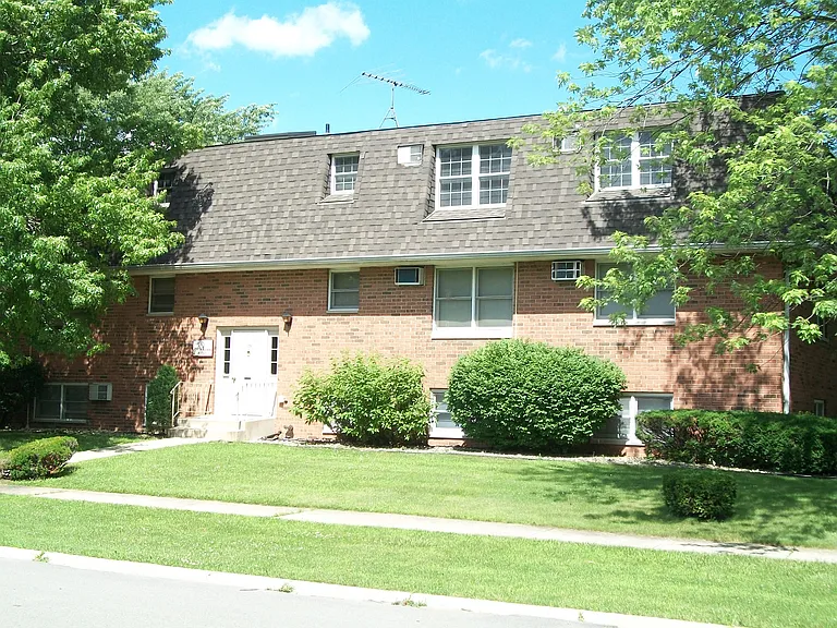 Twin Oaks West apartments — Photo 6
