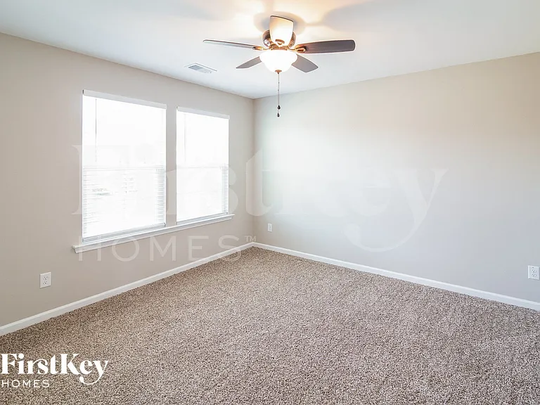 483 Spectrum Rd — Photo 13