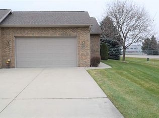 2803 Sable Ct, Mt Pleasant, MI 48858
