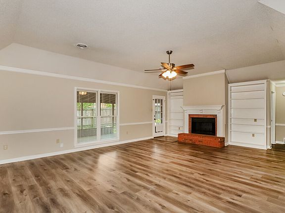 4th image of 4264 Thunderstone Cir W