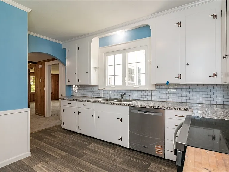 47 Pleasant St #1 — Photo 9