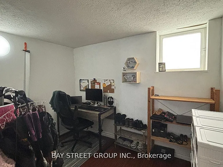 1242 McBride Ave #1 — Photo 17