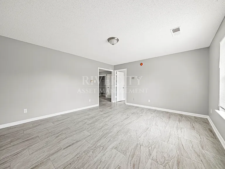 2516 Wellons Ave — Photo 5