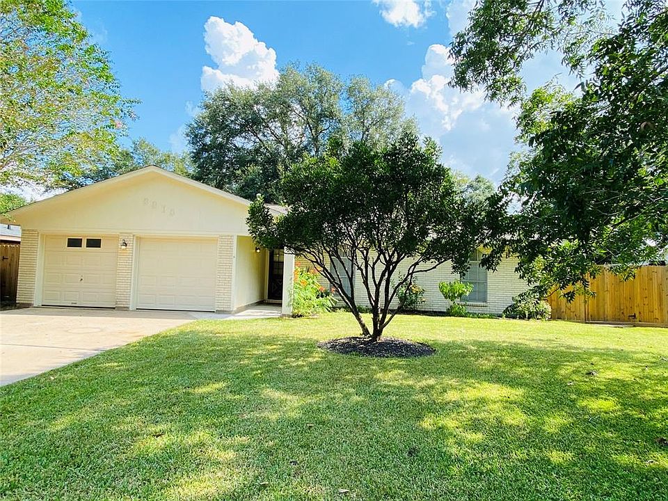 1st image of 3813 Holly Glen Dr