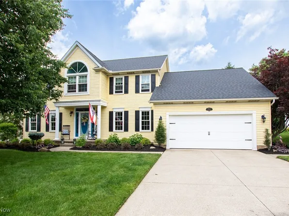 364 Laurel Ln, Wadsworth, OH 44281