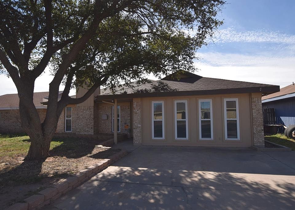 1st image of 4725 Country Club Dr