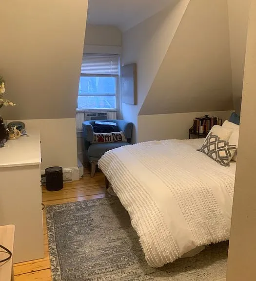 354 Harvard St — Photo 9
