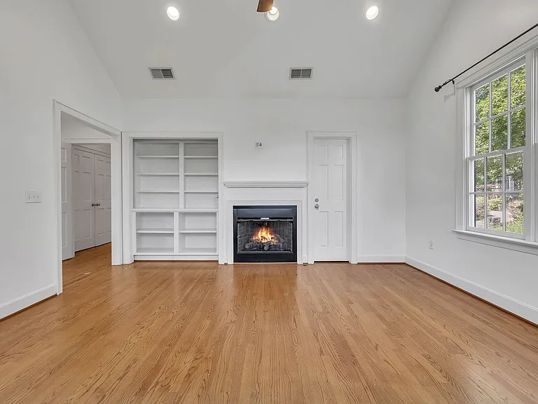 520 32nd Ave S — Photo 34
