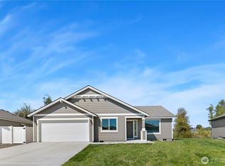 326 N Sandy Loop, Moses Lake, WA 98837