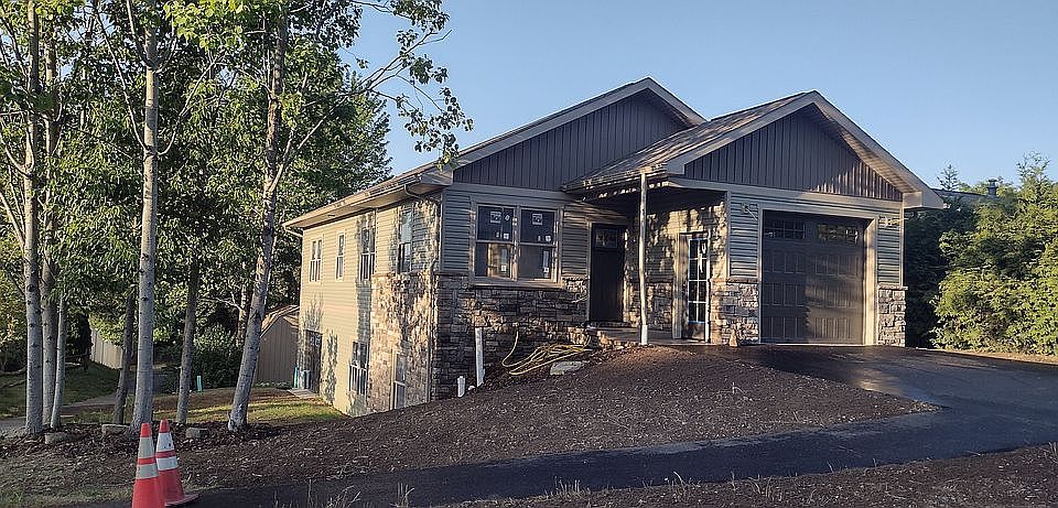 1st image of 1220 Ghaner Rd