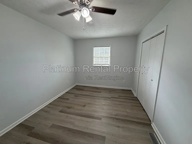 1868 Quarry Rd NW — Photo 17
