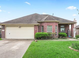 4906 Chase Stone Dr, Bacliff, TX 77518
