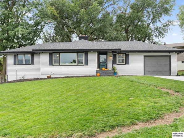 3432 N 206th St, Elkhorn, NE 68022
