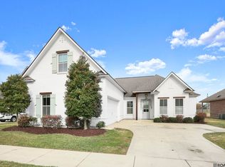 1863 Royal Aberdeen Ave, Zachary, LA 70791