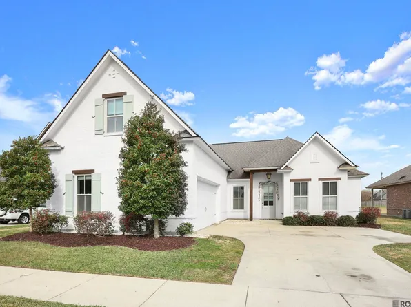 1863 Royal Aberdeen Ave, Zachary, LA 70791