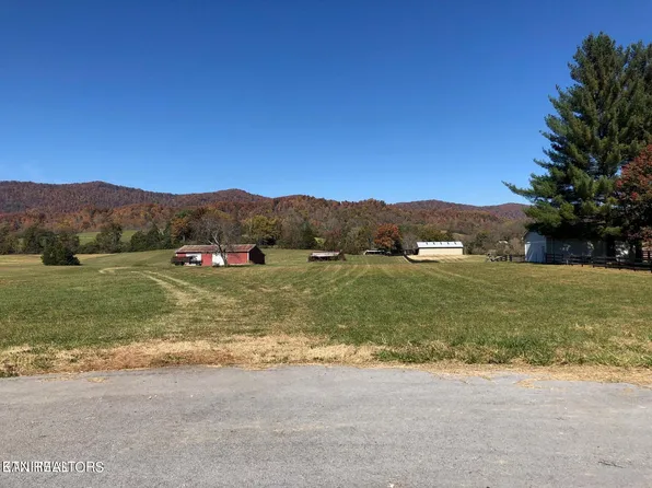 151 Auggie Belle Ln, Speedwell, TN 37870