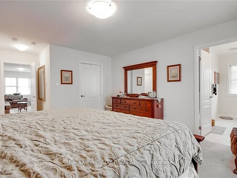 18 Blue Oak St — Photo 21