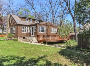 643 Washington Pkwy, Williams Bay, WI 53191