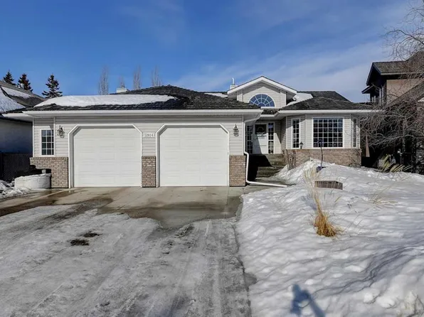 12014 NE Cygnet Blvd, Grande Prairie, AB T8X 1L9