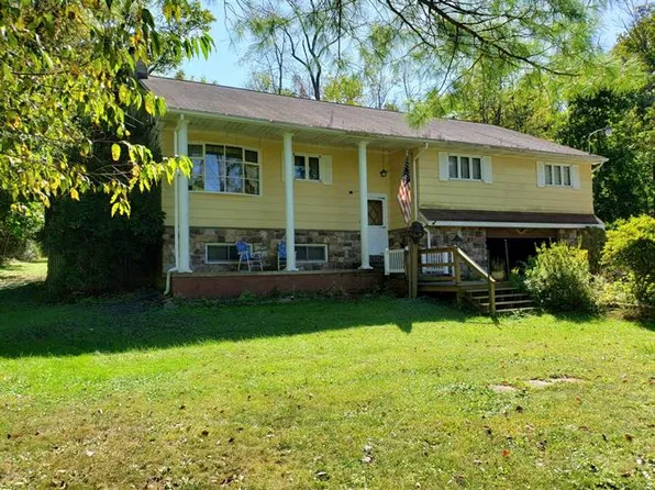 50 Shaw Rd, Williamsport, PA 17701