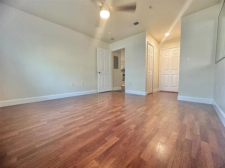 5467 Vineland Rd #6114 — Photo 6